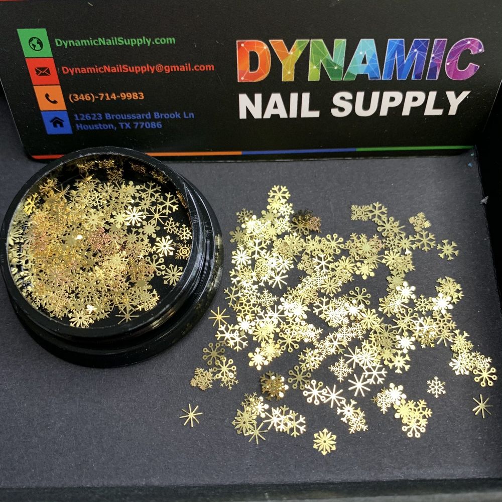 Snowflake Nail Sequins: Fast Holiday Salon Accents
